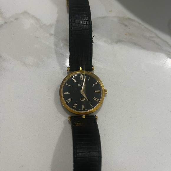 Vintage 80’s Gucci ladies watch - Picture 6 of 8